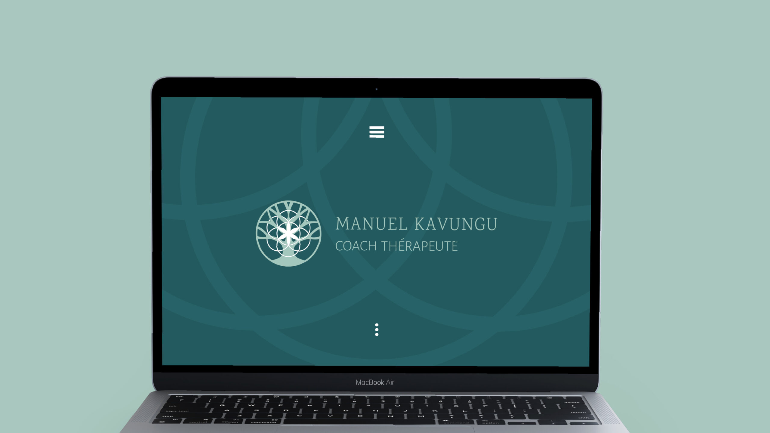 Landing page avec logo et motif